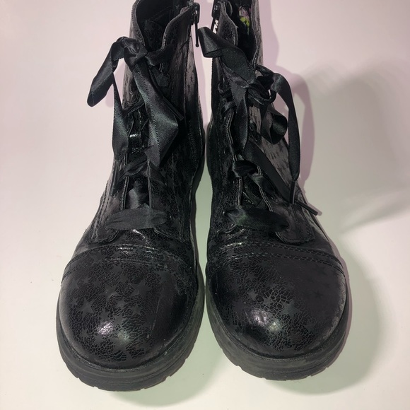 Steve Madden Star Ankle Boots - Picture 3 of 9